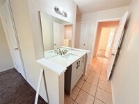 Building Photo - 8714 Victorian Village Dr