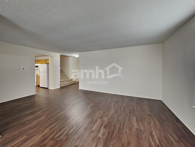 Building Photo - 10167 Hatherley Way