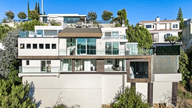 Building Photo - 1623 Viewmont Dr