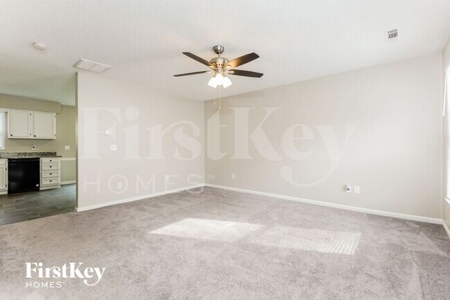 Building Photo - 208 Guinevere Ct