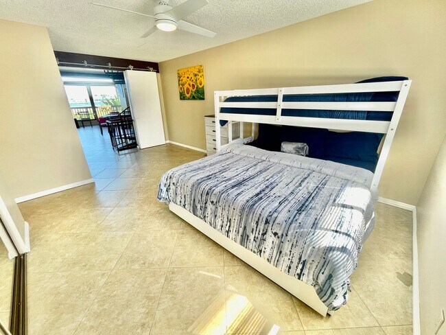 Building Photo - Furnished Beach front House in OB One Month Minimum Rental