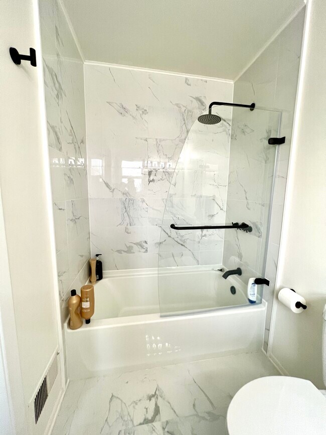 Second Master Shower - 3268 S Oneida Way