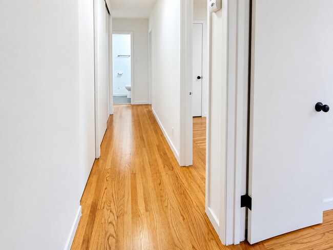 Building Photo - 747 Ashbury Ave