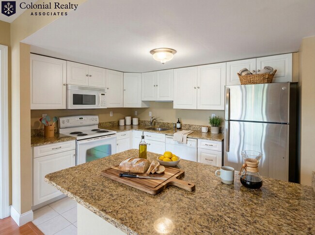 Building Photo - 85 Brainerd Rd