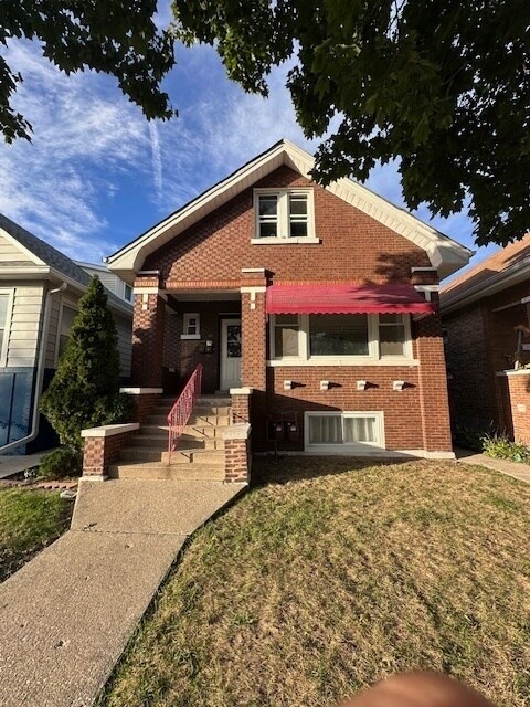 Building Photo - 3128 W 54th St