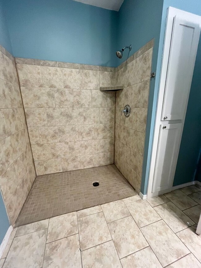 Building Photo - 2 Bedroom Twinhome For Rent in Lennox, SD!!