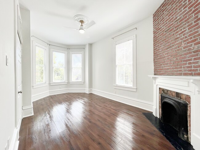 Building Photo - 414 E Gwinnett St