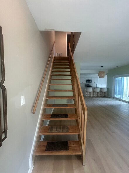 Building Photo - 4610 Islander Ct