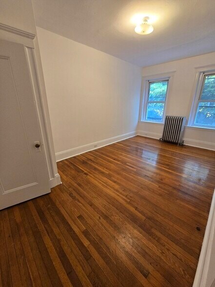 Primary Photo - 37 Dwight St