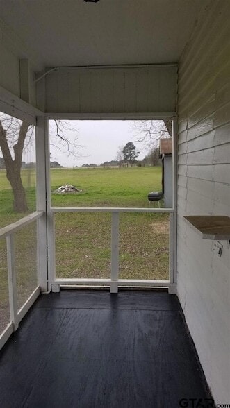 Building Photo - 902 Crockett St