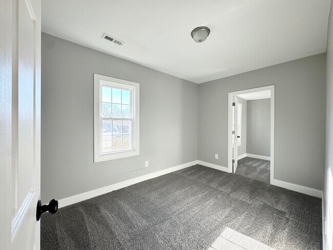 Building Photo - 353 Sherman Ave