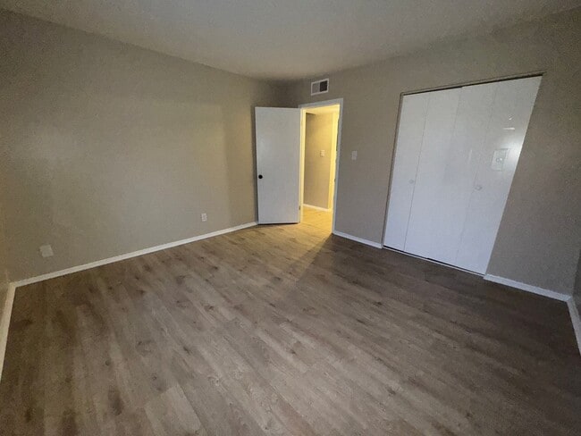 Building Photo - 314 Elmead Ct