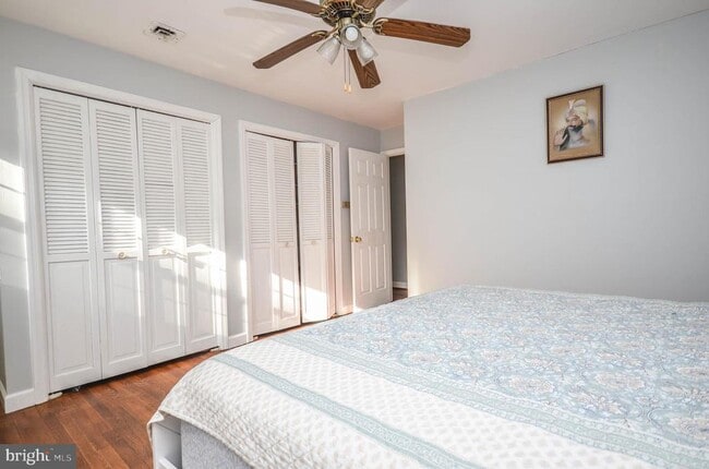 Building Photo - 9801 Belhaven Rd