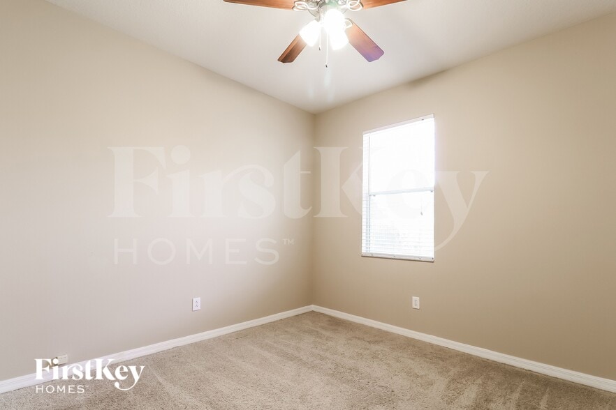 Building Photo - 7820 Riverwood Oaks Dr