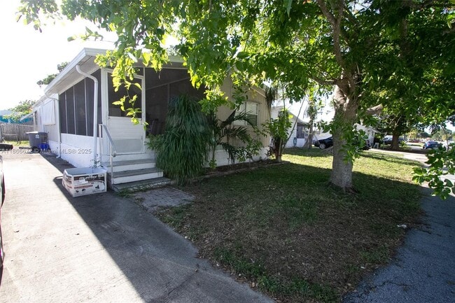 Building Photo - 22855 Neptune Rd