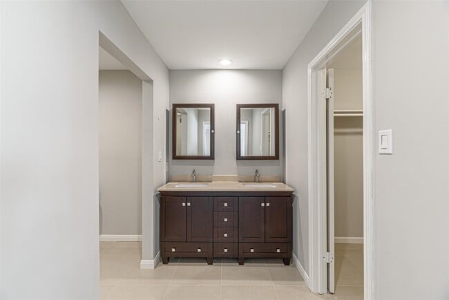 Building Photo - 14214 Misty Meadow Ln