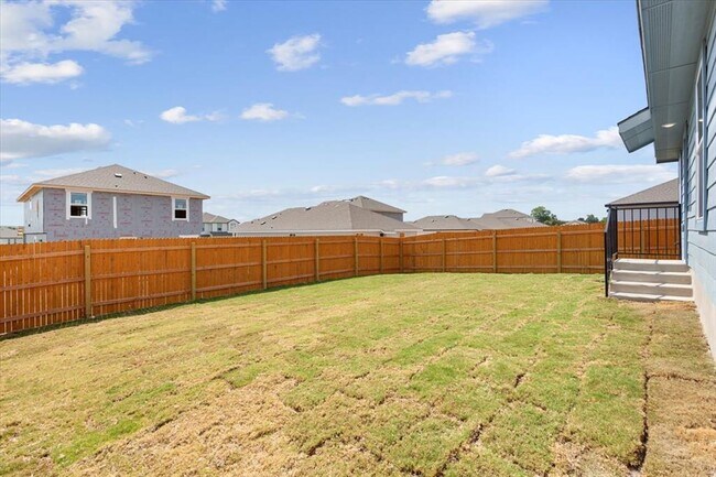 Building Photo - 1122 Newey Cir
