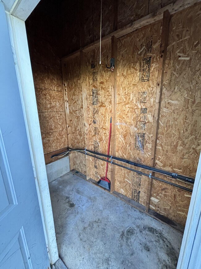 Building Photo - 143 Northwood Ct