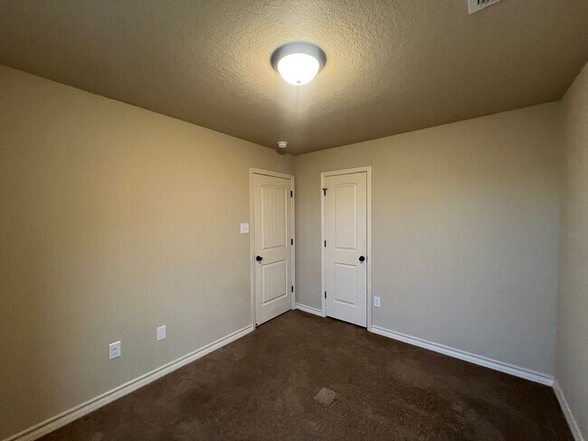 Building Photo - 6418 Luglio Ln