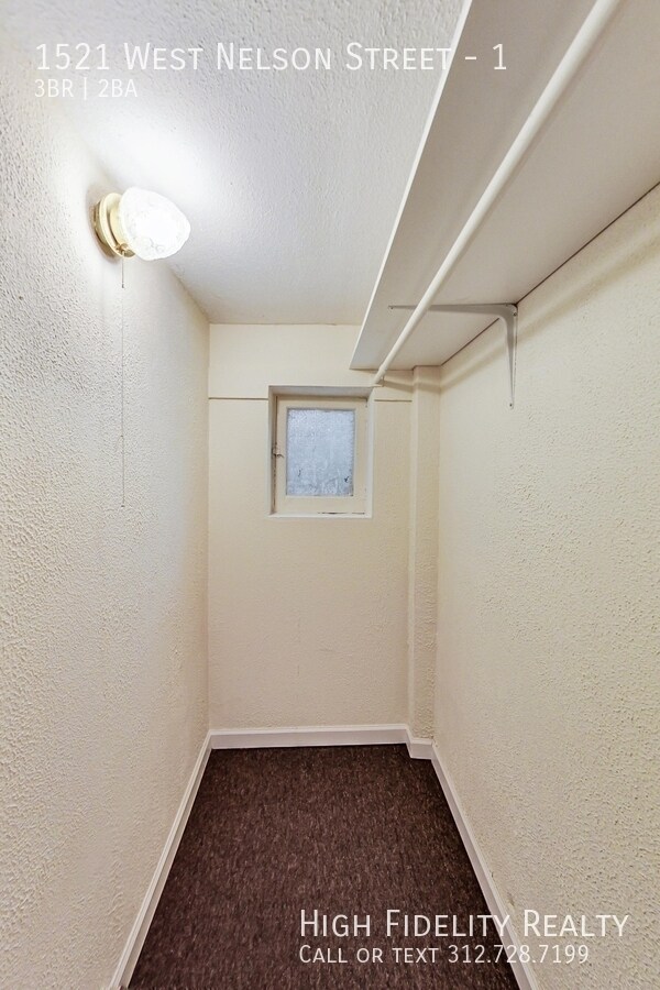 Building Photo - 1521 W Nelson St