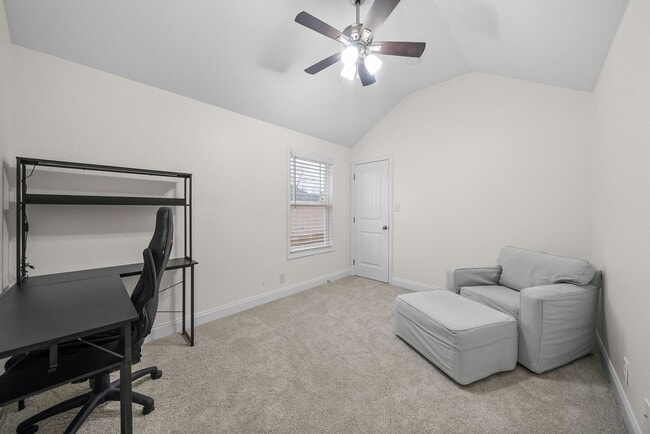 Building Photo - 1004 Black Oak Cir