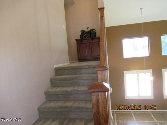 Building Photo - 3928 E Parkview Dr