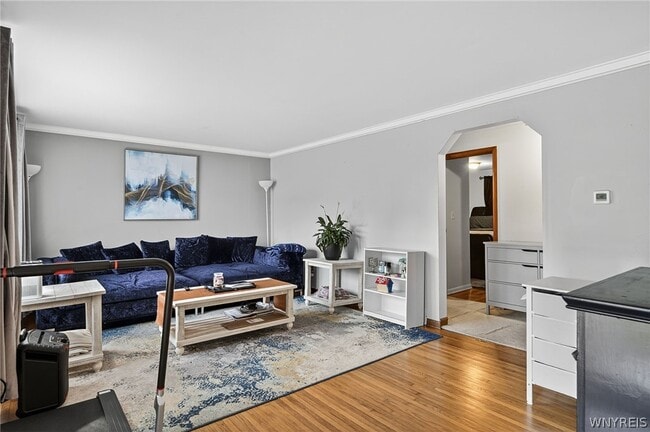 Building Photo - 116 Springville Ave