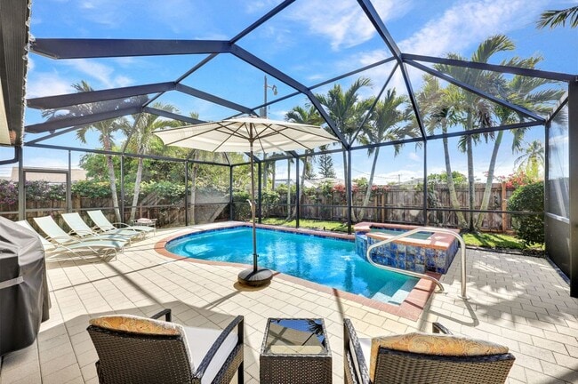 Building Photo - 684 98th Ave N