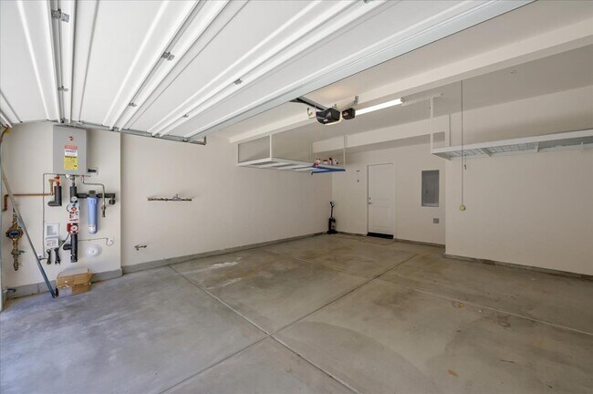 Building Photo - 4367 Pacifica Wy