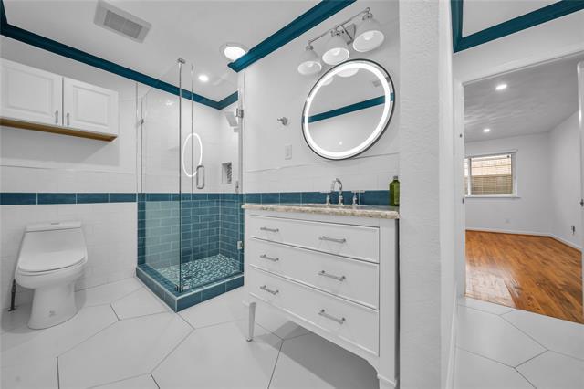 Building Photo - 2516 Pinebluff Dr