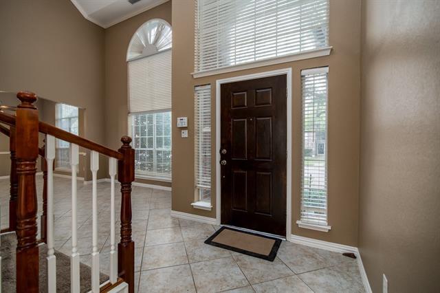 Building Photo - 2313 Dampton Dr