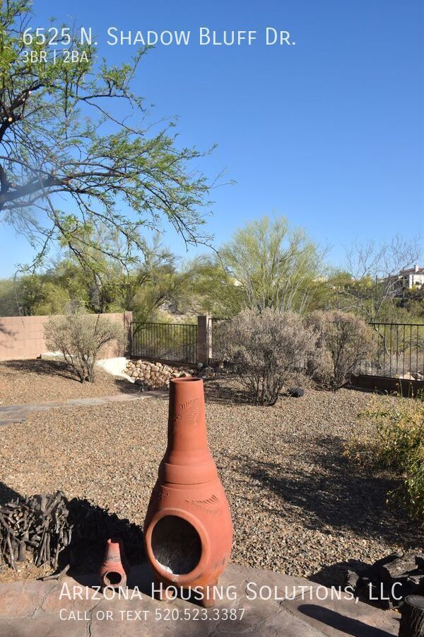 Building Photo - 6525 N Shadow Bluff Dr