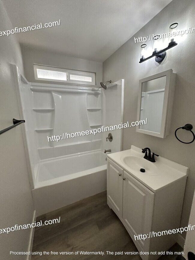 Building Photo - Nice Home For Rent