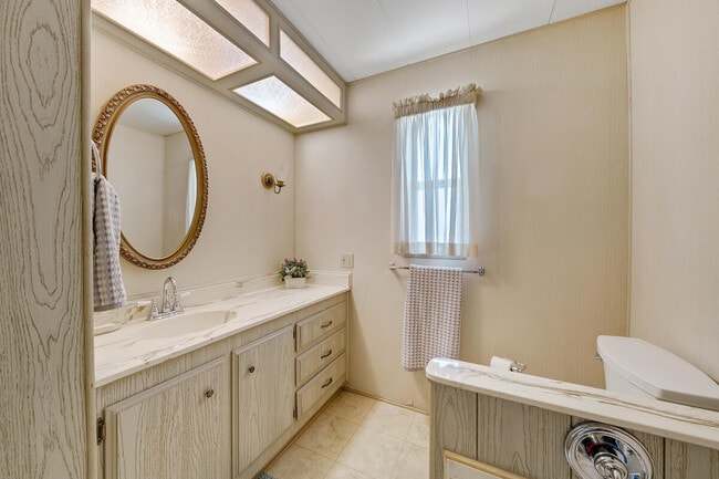 Building Photo - 39345 Moronga Canyon Dr