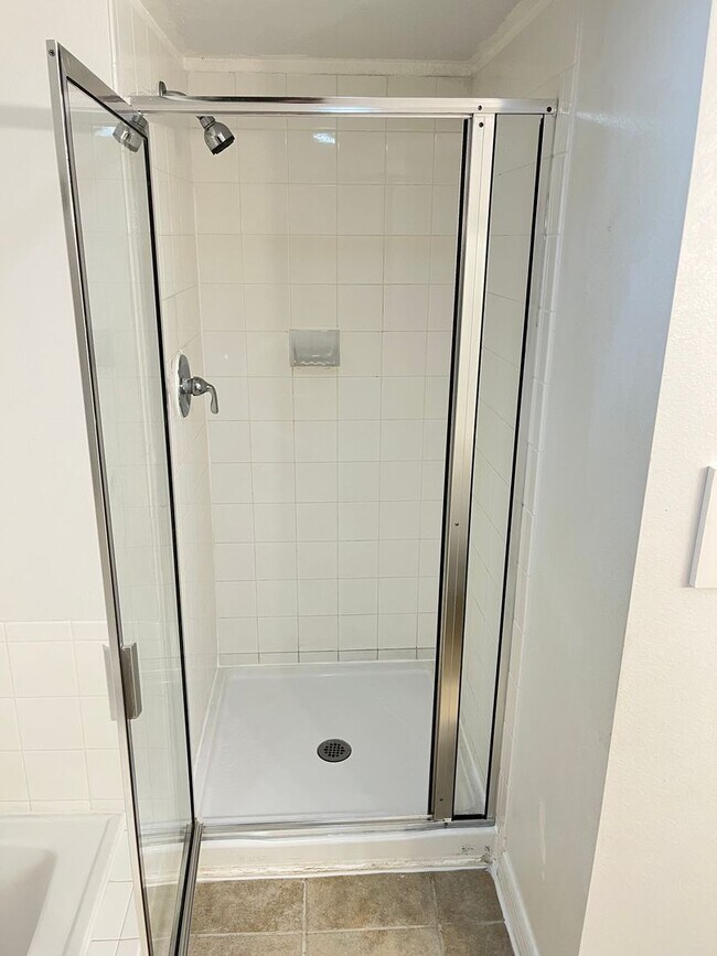 Building Photo - 3bed/2bath townhouse close to Disney inclu...