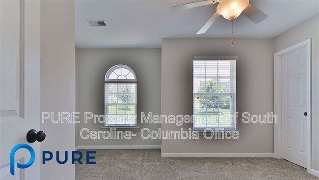 Building Photo - 229 Kenmore Park Dr