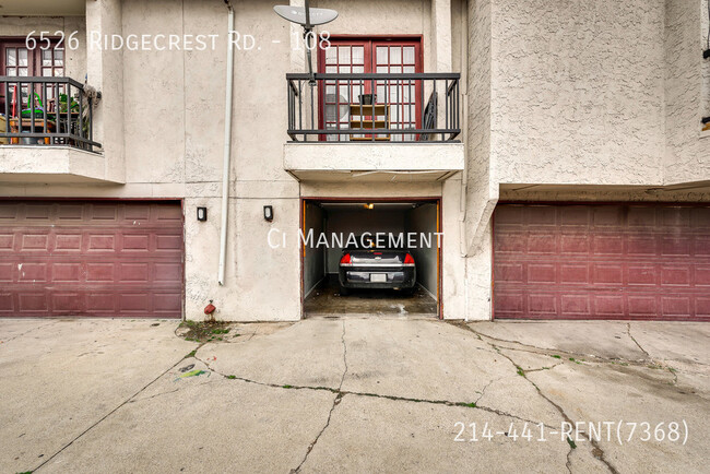 Building Photo - Prime location apartment!!