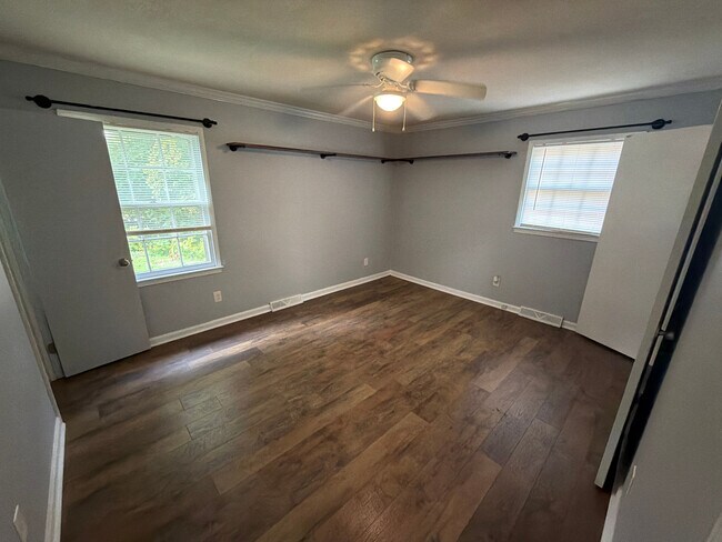 Building Photo - Room in Single Family Home on Westfield St
