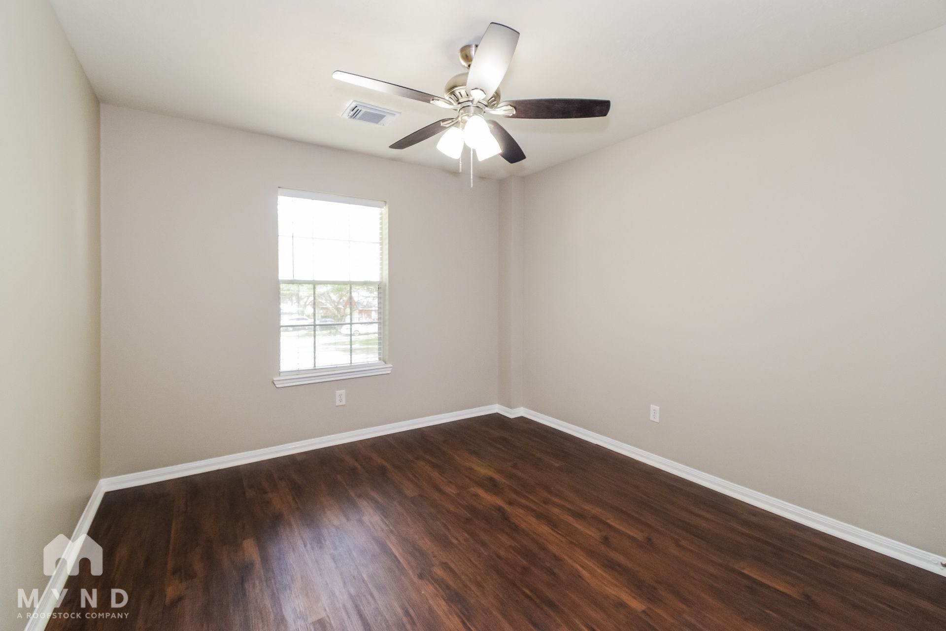 Building Photo - 2131 Crimson Lake Ln