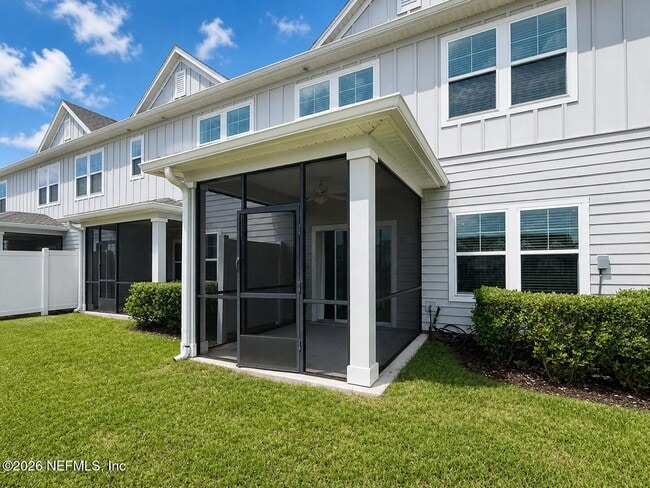 Building Photo - 12835 Josslyn Ln