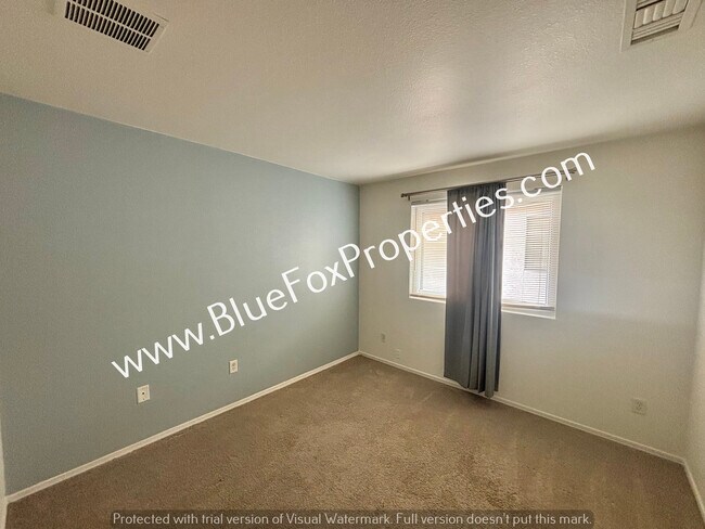 Building Photo - 6006 S Mogollon Dr