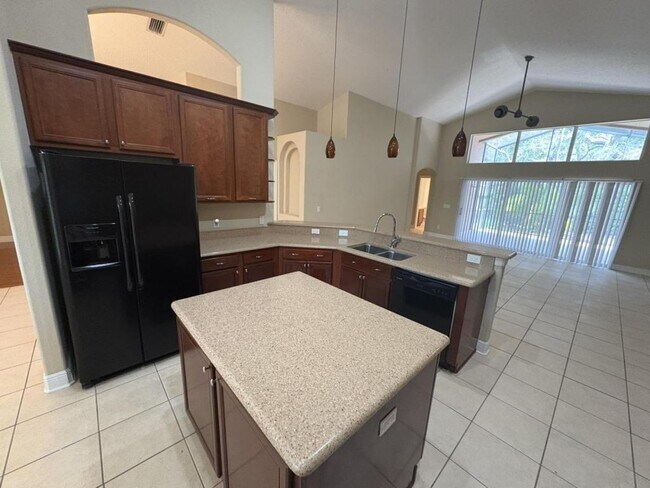 Building Photo - 6117 Whimbrelwood Dr