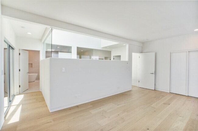 Building Photo - 21349 Rambla Vis
