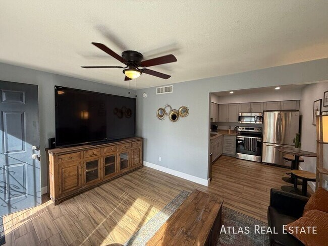 Building Photo - 2540 N 17th Way