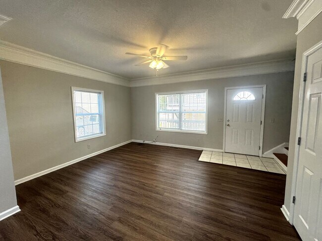 Building Photo - 4br Home near Campus/Downtown - FALL 2026 PRE-LEASE