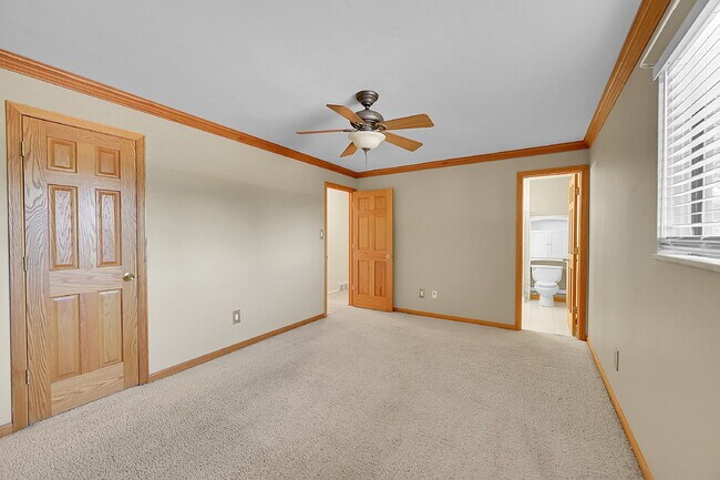 Building Photo - $3,100 - 3 Bed, 2.5 Bath Home in Littleton...