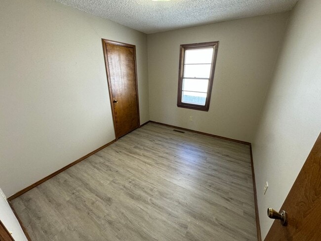 Building Photo - 1158 S Craig Ave