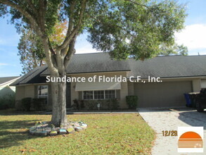 Building Photo - Duplex    Osceola County