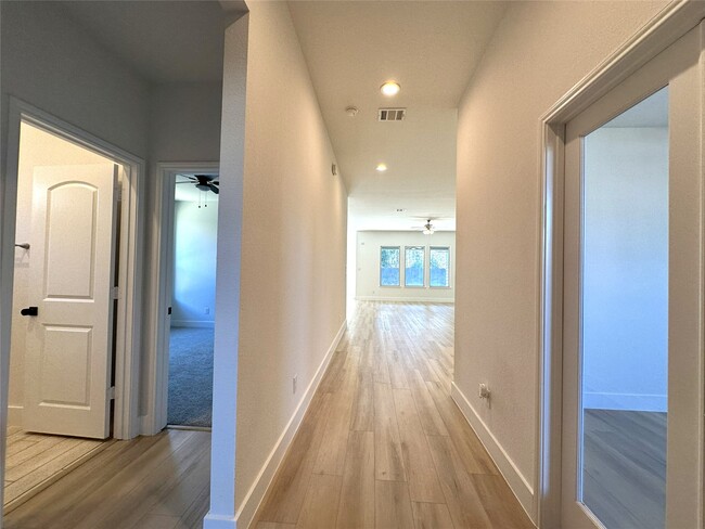 Building Photo - 14380 Zion Gate Crossing