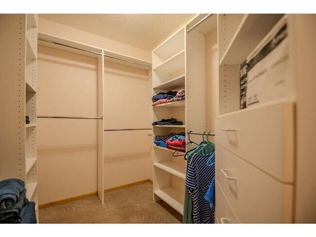 Building Photo - 13856 Essex Trail